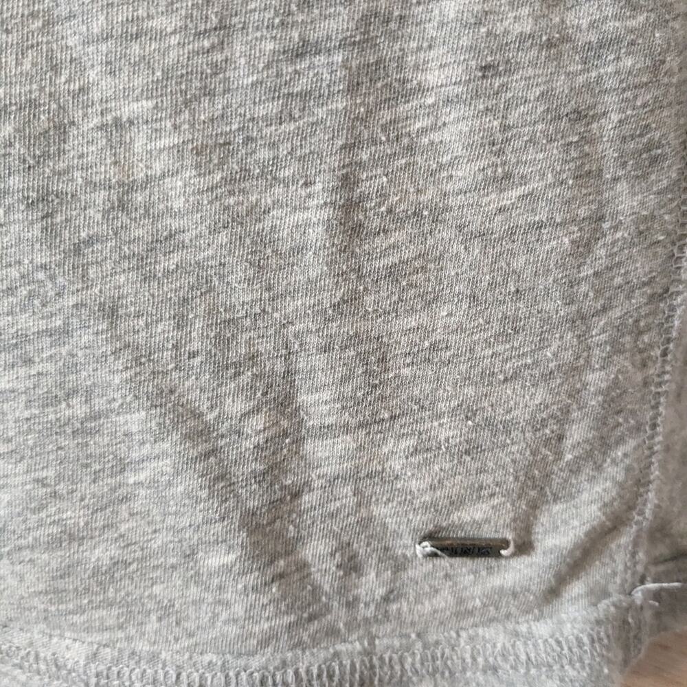 VS Pink Classic 3/4 Sleeve Gray T-Shirt Size Small EUC - Picture 2 of 8